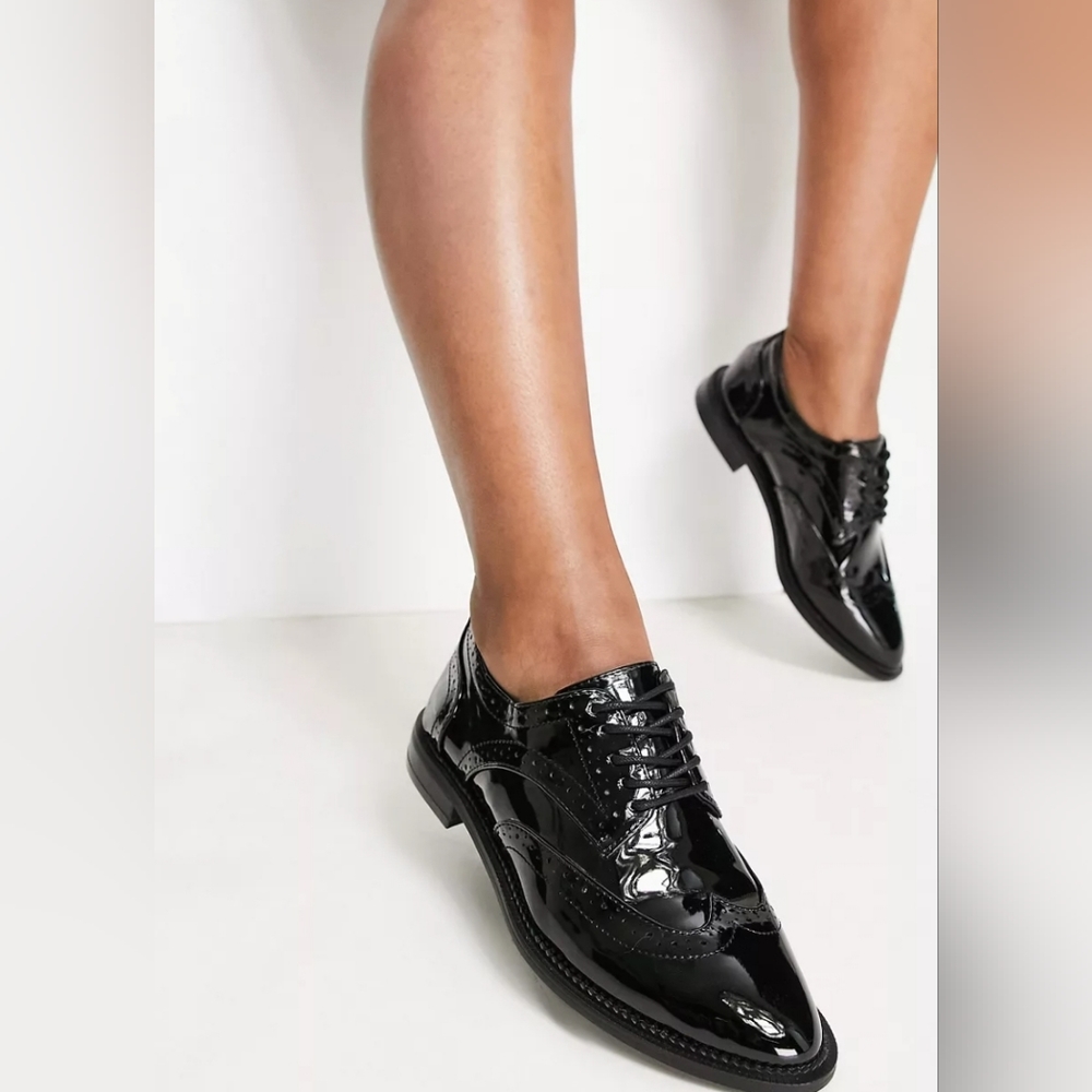 ASOS DESIGN Wide Fit Lace Up Shoes
